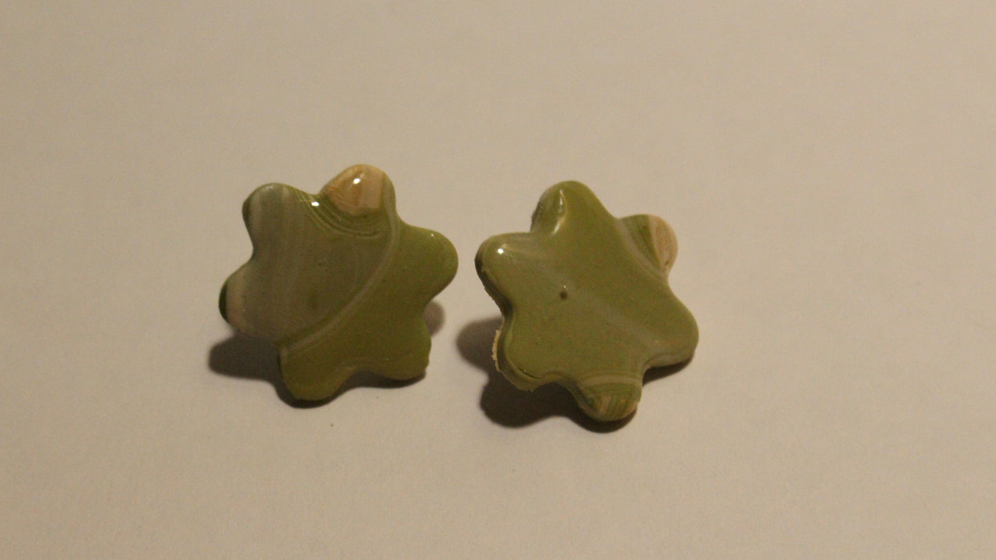 Olive Swirl Star Stud Earrings