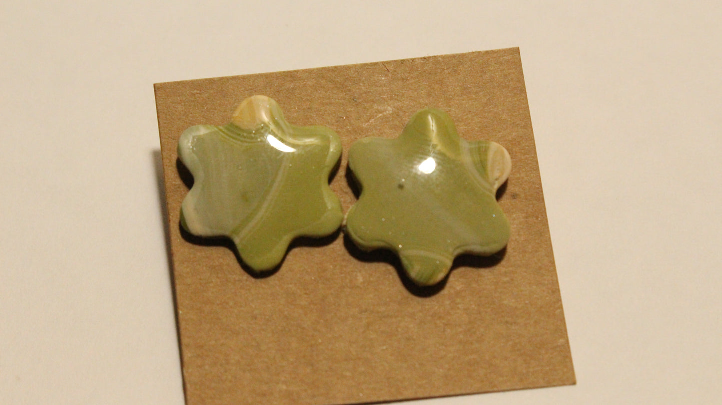 Olive Swirl Star Stud Earrings